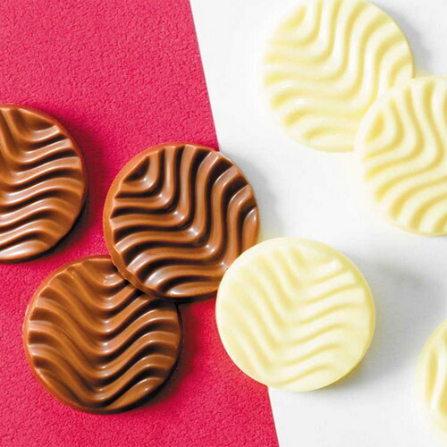 楽天市場】サンリオ ハローキティ いちごクランチ缶 10粒入×5個セット