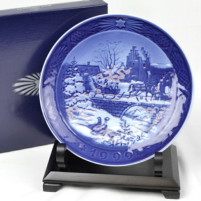 Royal Copenhagen ロイヤルコペンハーゲン イヤープレート 1999年（平成11年）「The Sleigh Ride」 磁器 ポーセリン ブルー 青 インテリア 記念 【中古】a-2201