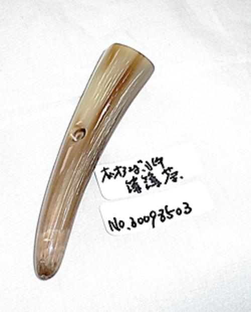 水牛ダッフルボタン・85ｍｍ。特注品（一つ穴）。薄薄茶（天然色）・長さ85m／m・本オランダ水牛角。。日本製。ゆうパケット便。