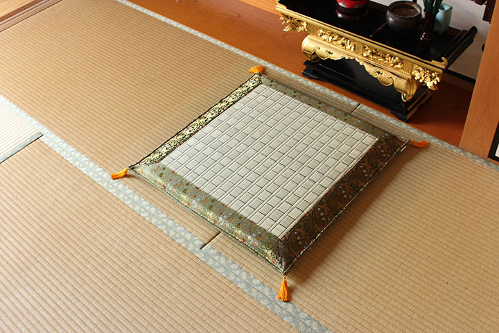 い草座布団掛川織仏前70cm法事法要お盆和室仏壇仏間国産九州産日本製70x70クッション和風和モダン和柄慶弔用御前座布団高級感いぐさお彼岸人気おすすめ