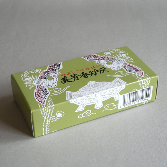 山田松香木店 焼香用お香 老山古渡【白檀】刻み・紙箱入り (仏具、仏壇)