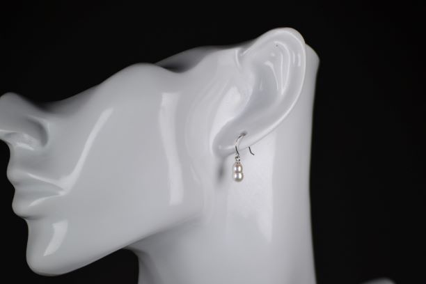 SVピアス