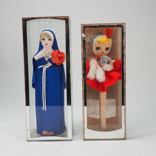 人形 布製 女の子と修道女 昭和レトロ　0171<br>伝統玩具 縁起物 魔除け 置物 オブジェ<br>【中古】 骨董 アンティーク 古民具 古民家 古道具<br>JAPAN japanese antique vintage japanese doll kokeshi