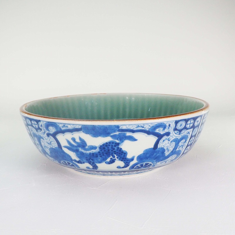 麒麟 鳳凰文様 大鉢 0263<BR>江戸時代 幕末 伊万里 染付 青磁 手描き<br>陶磁器 鉢 器 日本 食器 和食器<br>【中古】 骨董 アンティーク  瀬戸物 <BR><BR>JAPAN japanese antique vintage tableware porcelain china <BR>