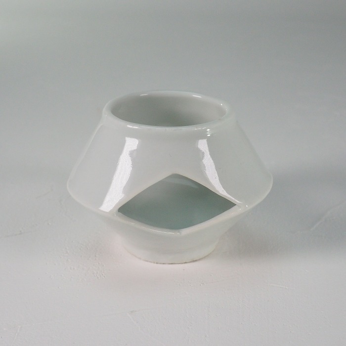 楽天市場】透かし彫り 花文様 盃台 0072杯 器 酒 お猪口 食前 酒【中古