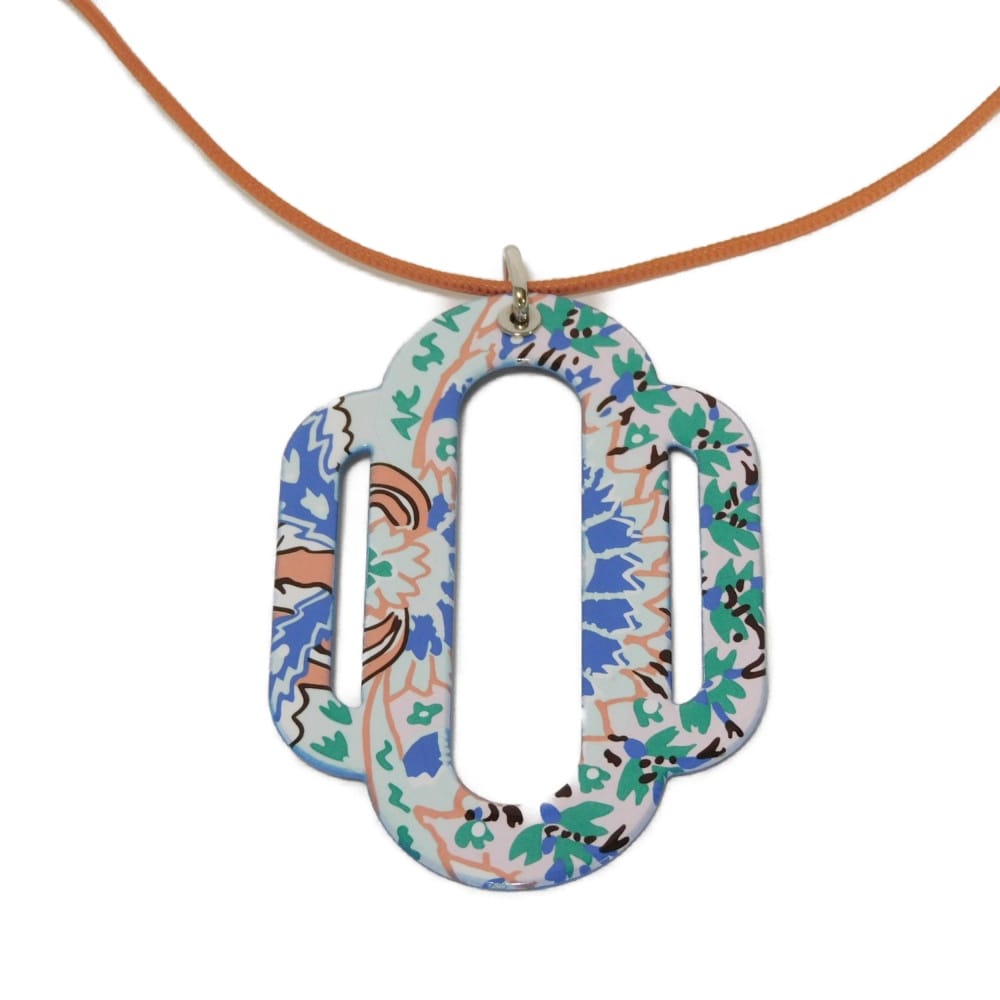 エルメス HERMES ネックレス アトラージュ ペンダント コードストラップ 馬具 エナメル マルチカラー レディース アクセサリー ジュエリー エレガント 高級 上品 大人 ブランド【中古】｜BRANDSHOP　KRONE　店