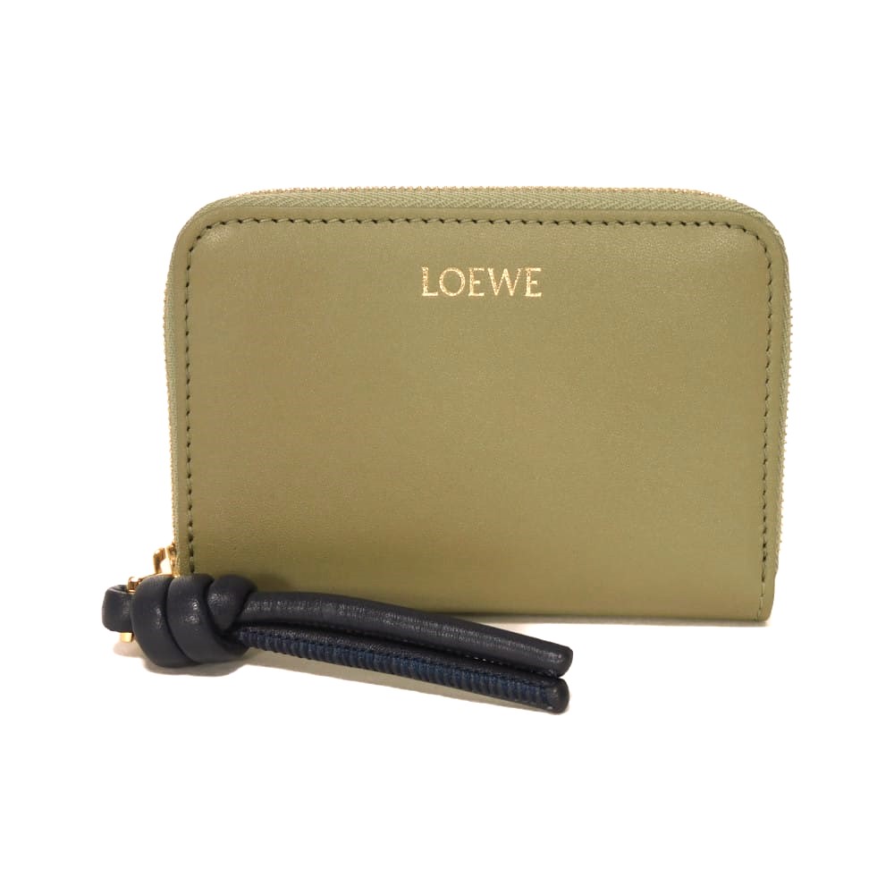 ロエベ LOEWE コインケース ジップ 鋳貨金入れ 付け届け航空マイル シャイニー ナパ 子ウシ ディープネイビー ロゴタイプ ユーカリノキ緑であること CEM1ZCPX02 5659 メンズ レディースサイフ 雅びやか 御前上等 雅びやか 成年者 ブランド名【中古】