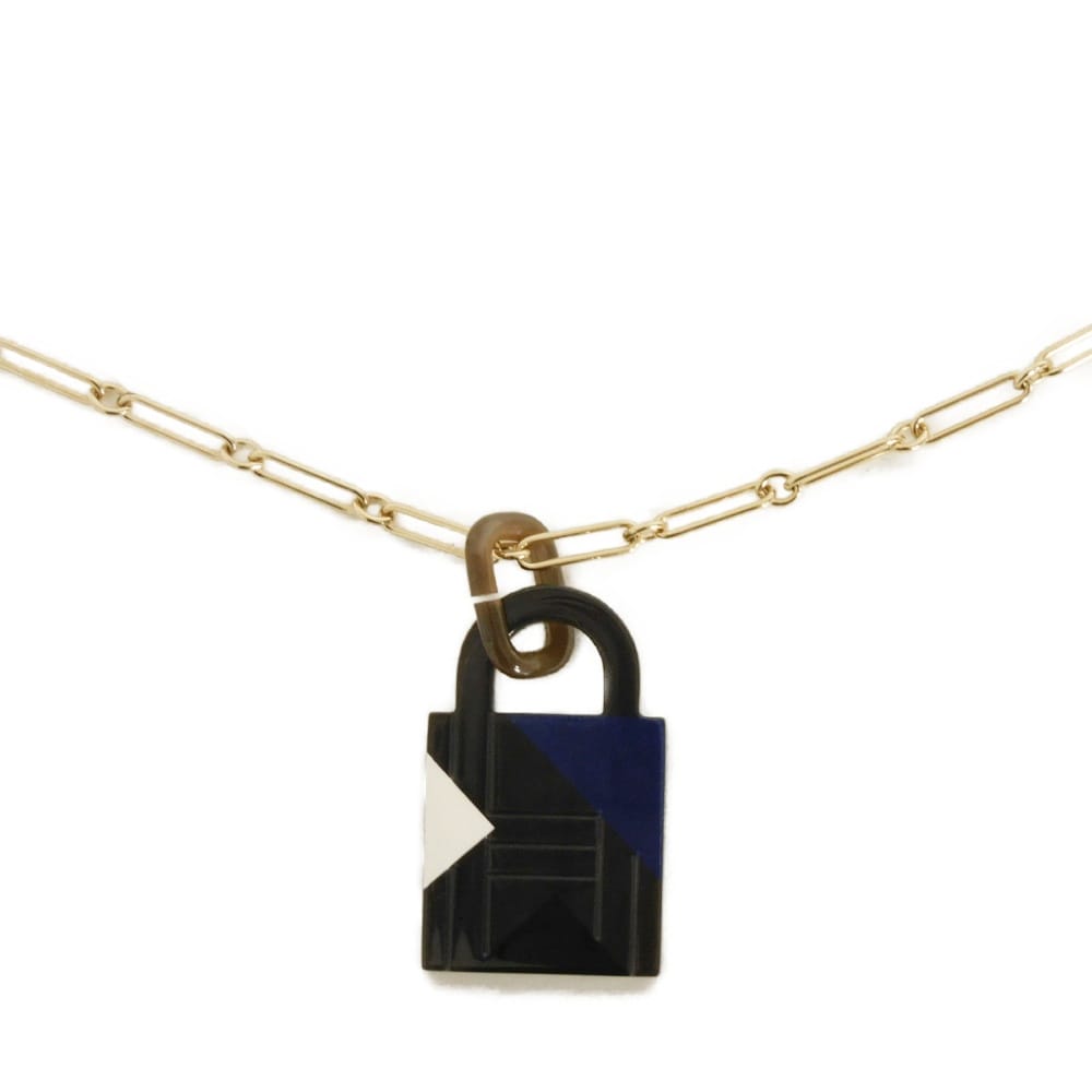 エルメス HERMES ネックレス アミュレット カデナ GM 美品 パドロック トリオカラー ゴールド ロゴ バッファローホーン ナチュラル 057073FD メンズ レディースアクセサリー ジュエリー エレガント 高級 上品 大人 ブランド【中古】｜BRANDSHOP　KRONE　店