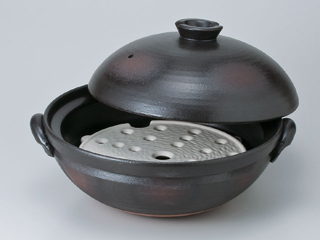 萬古焼 蒸し鍋9号 鉄釉（目皿 付き添い人） 31.5cm×差しわたし29cm×高さ18珊 土鍋 日本製 国産 直火用 膳立て器