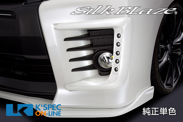SilkBlaze トヨタ【80系ヴォクシー [ZS]】LEDフォグカバー【未塗装】[代引き/後払い不可] 37,752円