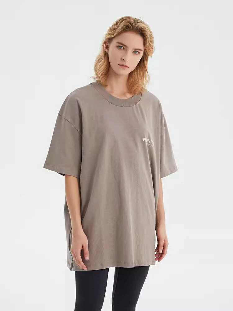 FOG ESSENTIALS ロゴ 半袖シャツ Tシャツ T-shirt 両面ロゴ バックプリント プリント メンズ レディース オーバーサイズ オフホワイト フィアオブゴッド Fear Of God　ユニセックス 春夏 夏 半袖 正規品 男女兼用