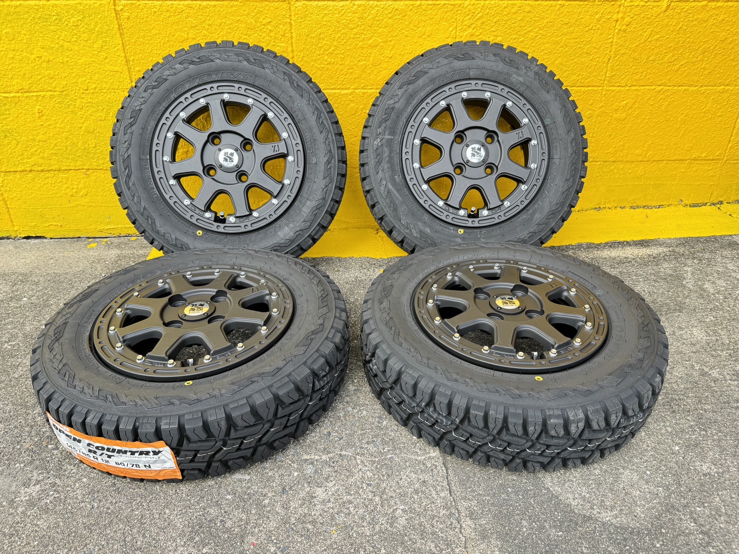 MLJ XTREME-J 12インチ 4.0J+42 4H100(PCD100) トーヨー オープンカントリー R/T 145/80R12 80/78N LT (145R12 6PR互換サイズ) 軽トラ/箱バン/エブリィ/キャリィ タイヤホイール4本セット|KTfaith