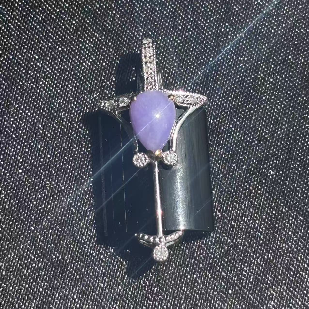 【中古】ラベンダージェイド1.67ct ダイヤモンド0.10ct ペンダント K18WG|小池屋