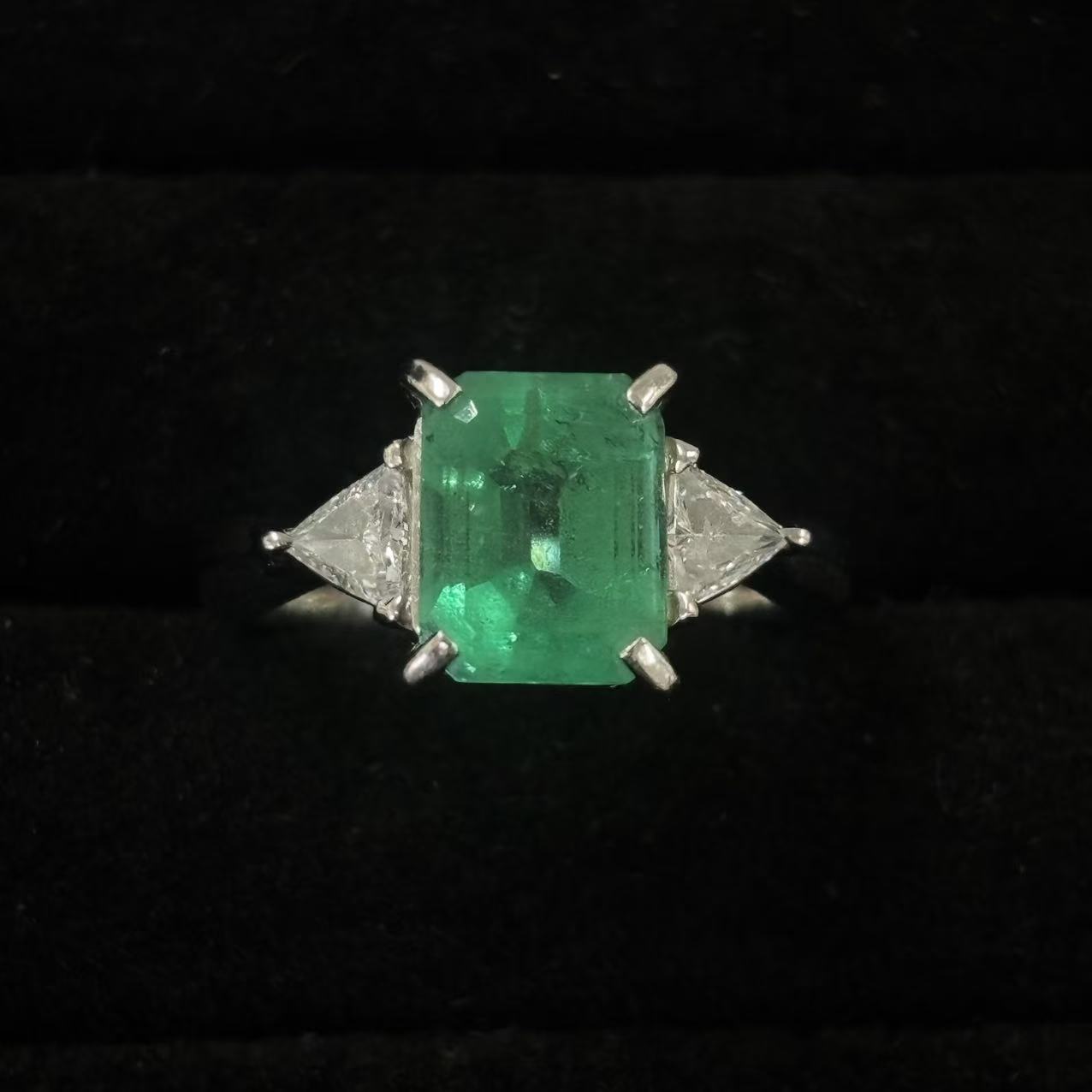 【中古】エメラルド2.44ct ダイヤモンド0.34ct リング Pt900 11号|小池屋