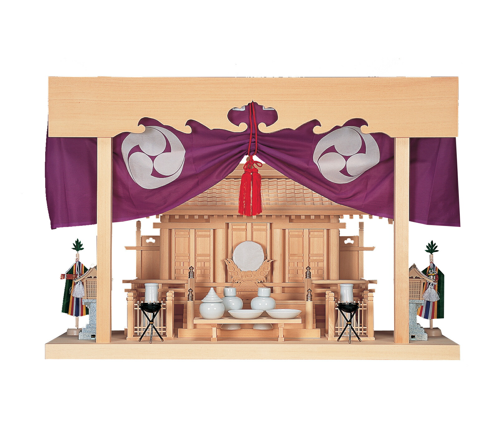 神棚 書き割り 神棚板 木曽桧 通し大屋根三社 神鏡 神前幕巴紋 セトモノセット 春日燈籠 真榊 大篝火 玉垣 八足台  家 住み処 会社組織 事務室 造営 貸賃 アパルトマン 事務室 会社組織 3尺6分5寸 1100粍 110ｃｍ