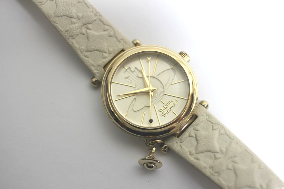 [中古] Vivienne Westwood レディース 腕時計 VV006WHWH-WI 3針 SS レザーベルト 女性用 クォーツ アイボリー系 ゴールド系 ヴィヴィアンウエストウッド USED品 動作品