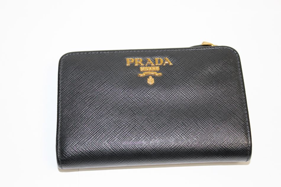 楽天市場】【ジャックスローン分割24回まで無金利】PRADA プラダ