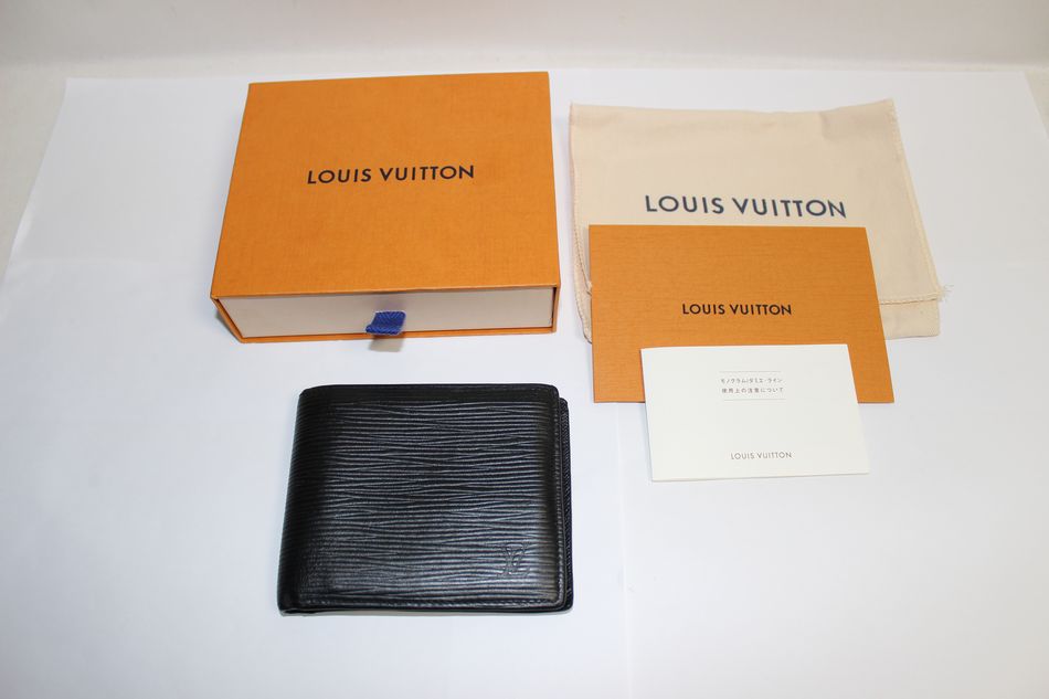 [中古] LOUIS VUITTON ポルトフォイユ マルコNM M62289 エピ ノワール 黒 二つ折り財布 メンズ レディース 男女兼用 ルイヴィトン USED品