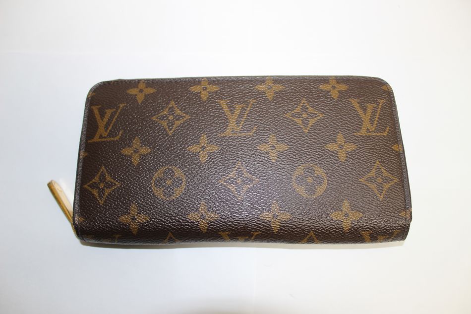 [中古] 新型 LOUIS VUITTON ジッピーウォレット モノグラム M42616 ラウンドジッパー 長札入れ メンズ レディース 男女兼用 ルイヴィトン USED品 財布・ケース-バッグ・小物・ブランド雑貨-メンズ財布