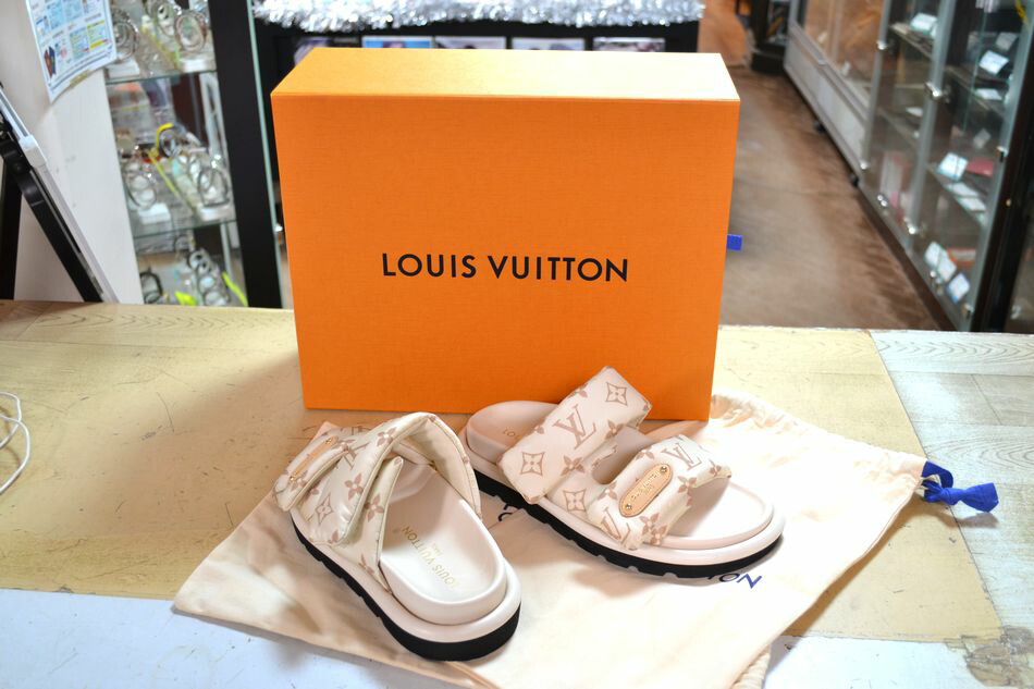 [中古] 激レア 中古 LOUIS VUITTON プールピローミュール デュンヌベージュ 白いこと系 モノグラム 1AHMDR 書きあらわす37大きさ 日本大きさ24.0 サンダル ルイヴィトン USED品
