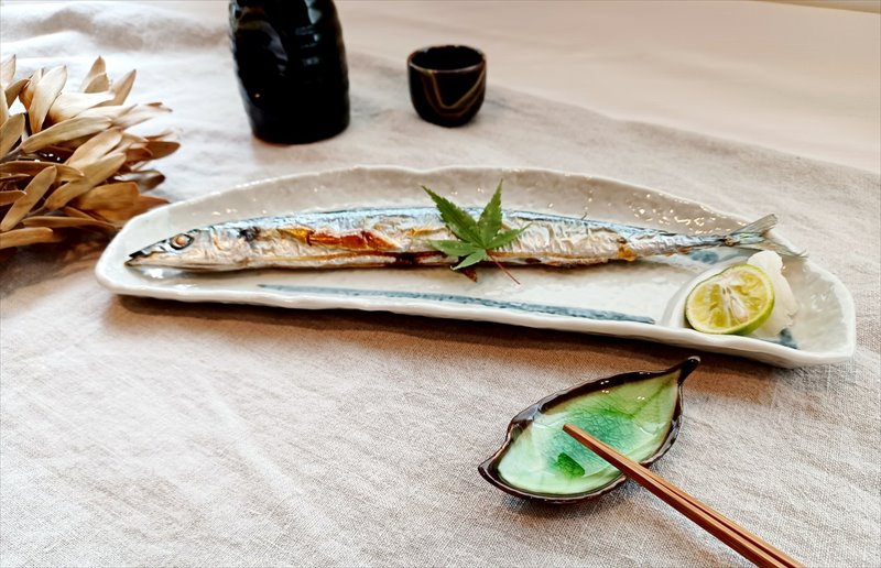 すじ目長方皿 楽天市場】11.0寸 長角仕切付皿 33.6cm×10.5cm×高さ2.4cm さんま皿