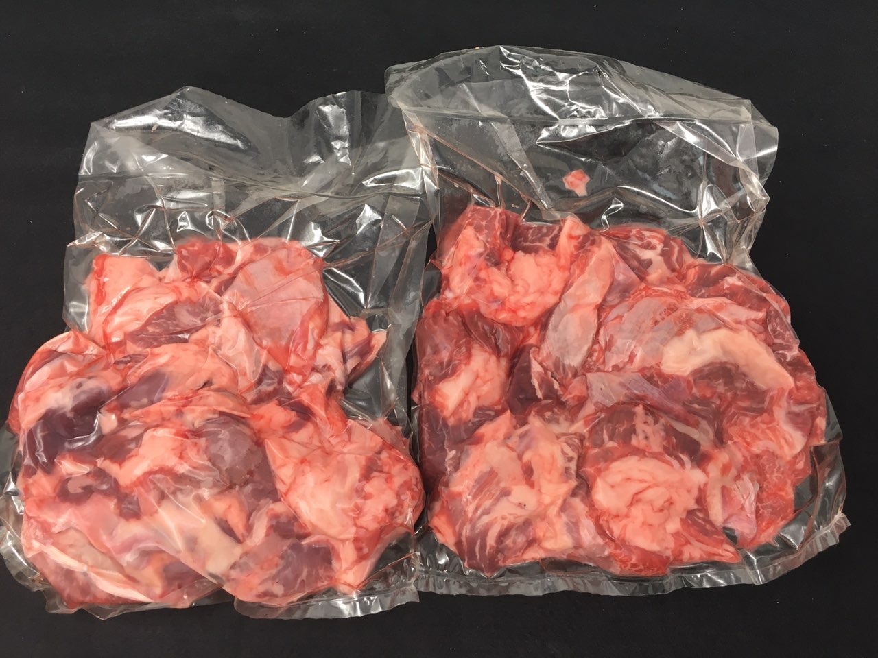 楽天市場 飛騨牛 牛すじ肉 １kg 肉のくまざき 岐阜県 国産牛 ブランド牛 冷凍 牛すじ煮込み 肉のくまざき楽天市場店