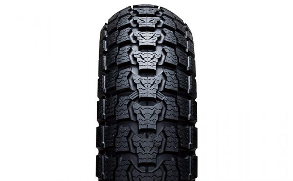 IRC製スノータイヤ SN26 130/70-13 63P TL(チューブレス) TRICITY155 リア
