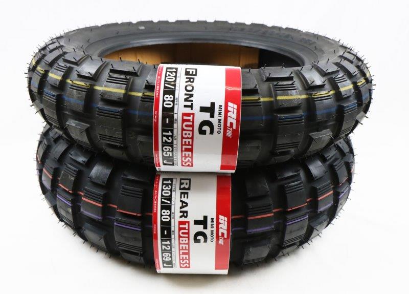 Vee RubberホワイトリボンタイヤVRM130/80-12未使用品 Vee Rubber 120/80-12 / 130/80-12 12インチ タイヤ 2本セット VRM133