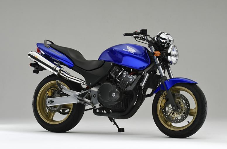 ☆リアライズ マフラー Aria(アリア)スリップオン ステンレスマフラー Type-S(スラッシュエンド) HORNET250|パーツライン24