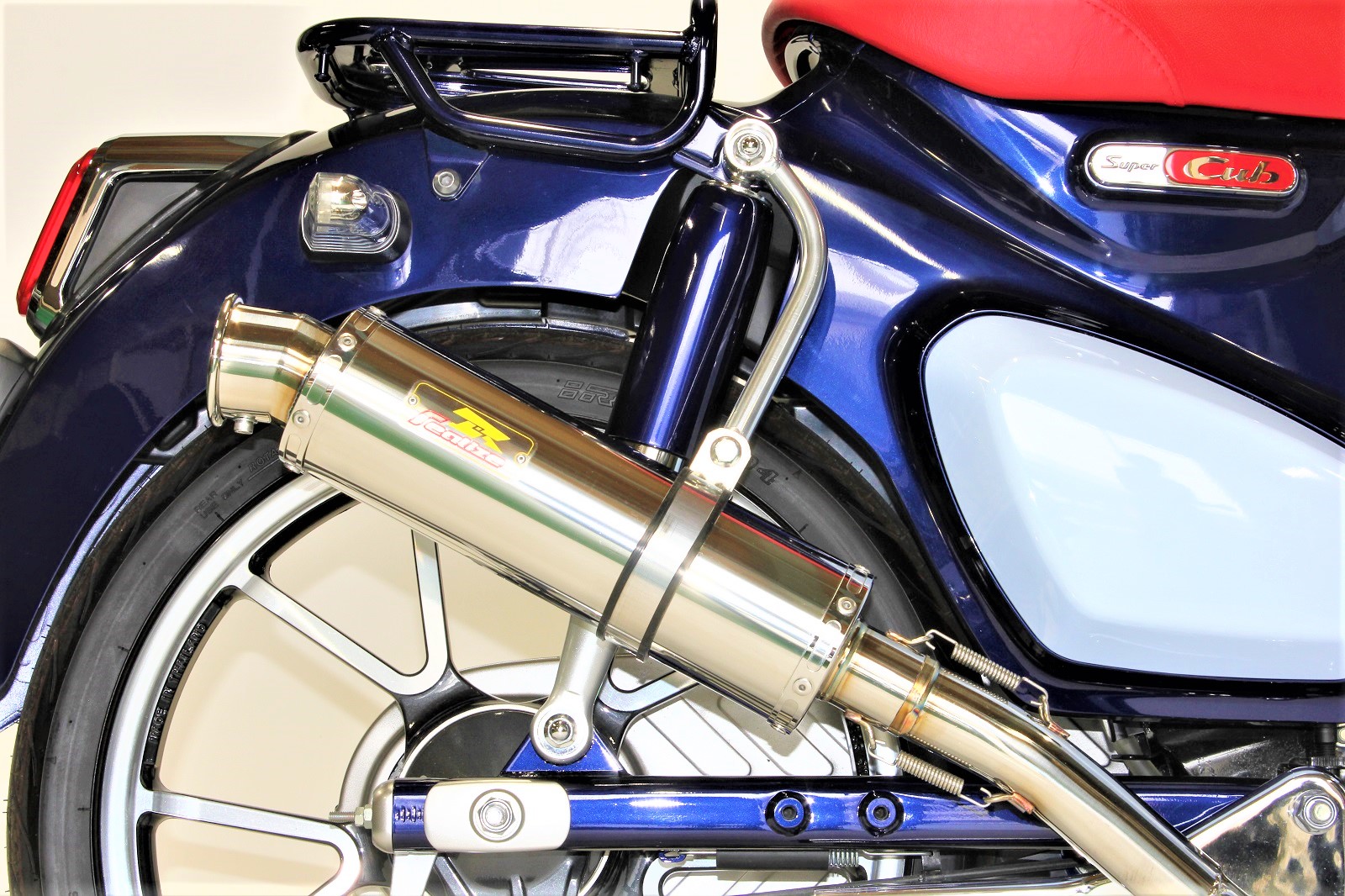 Realize リアライズ 412-101-00 ステンレスマフラー スーパーカブ C125 (JA48) ダウンタイプ エンプレス SUS