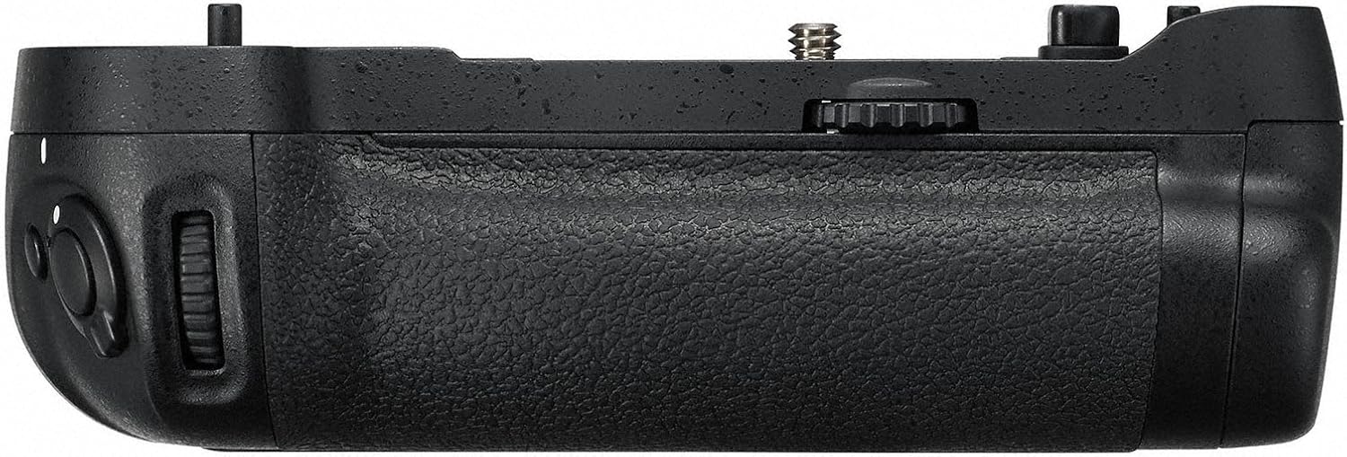 【中古】Nikon ニコン マルチパワーバッテリーパック MB-D17｜熊本カメラ店