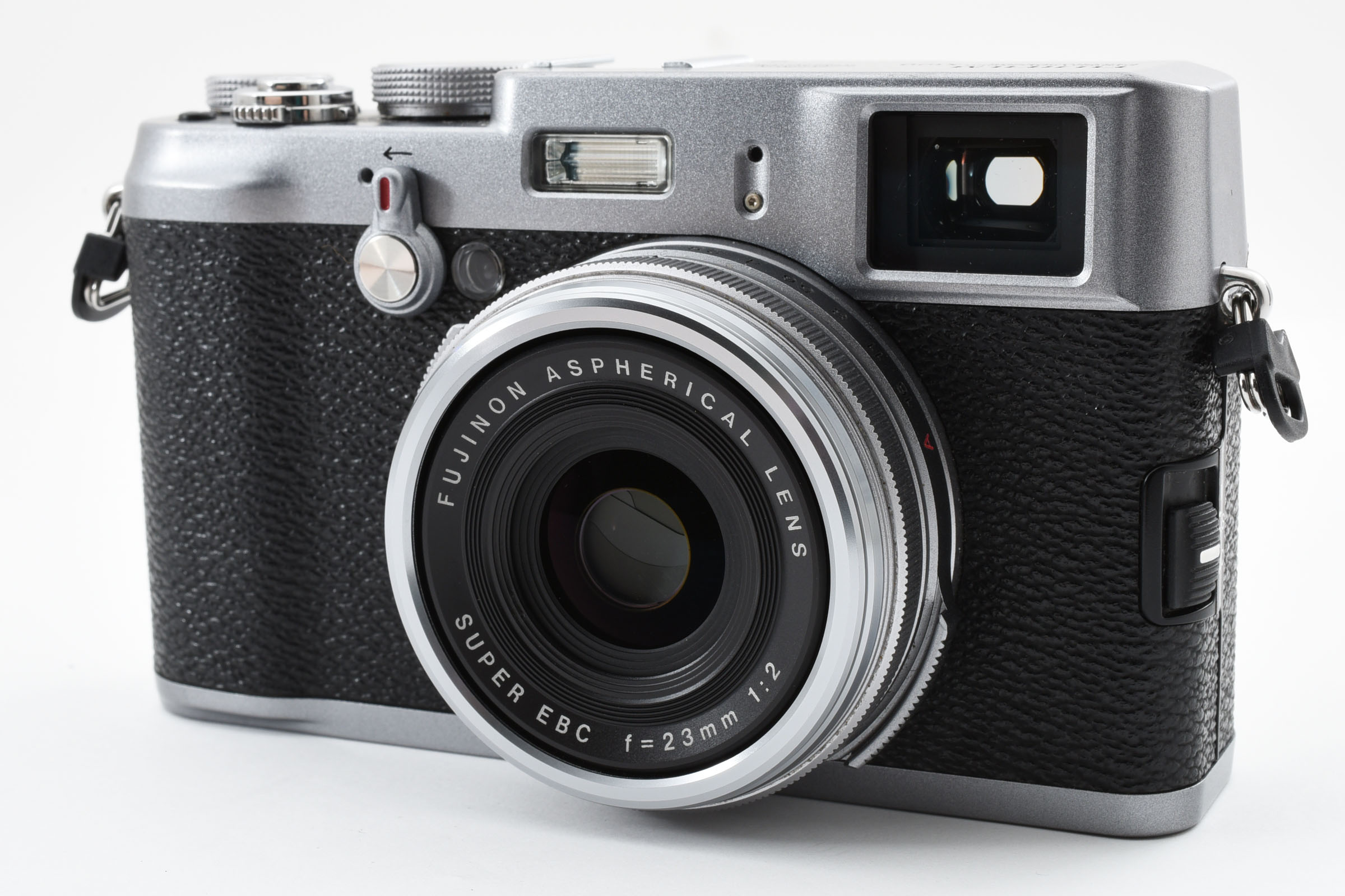 【中古】FUJIFILM フジ写真フィルム デジタル写真器 X100 上半身