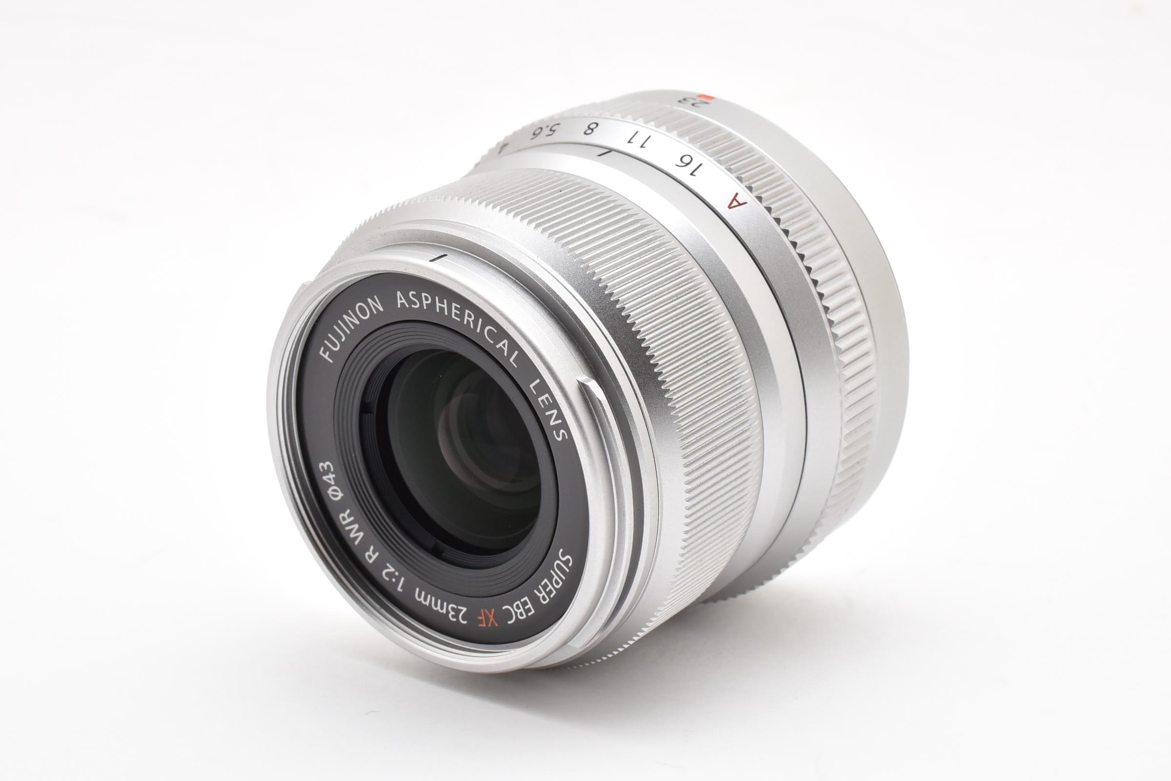 【中古】FUJIFILM フジフイルム XF23粍 F2 R WR しろがね色