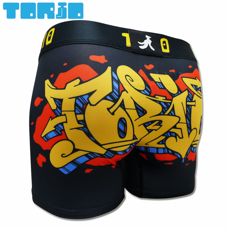 ジョンガリアーノオム！ニュースペーパー柄タンクトップ（カーキ色） ジョンガリアーノオム！ニュースペーパー柄タンクトップ（カーキ