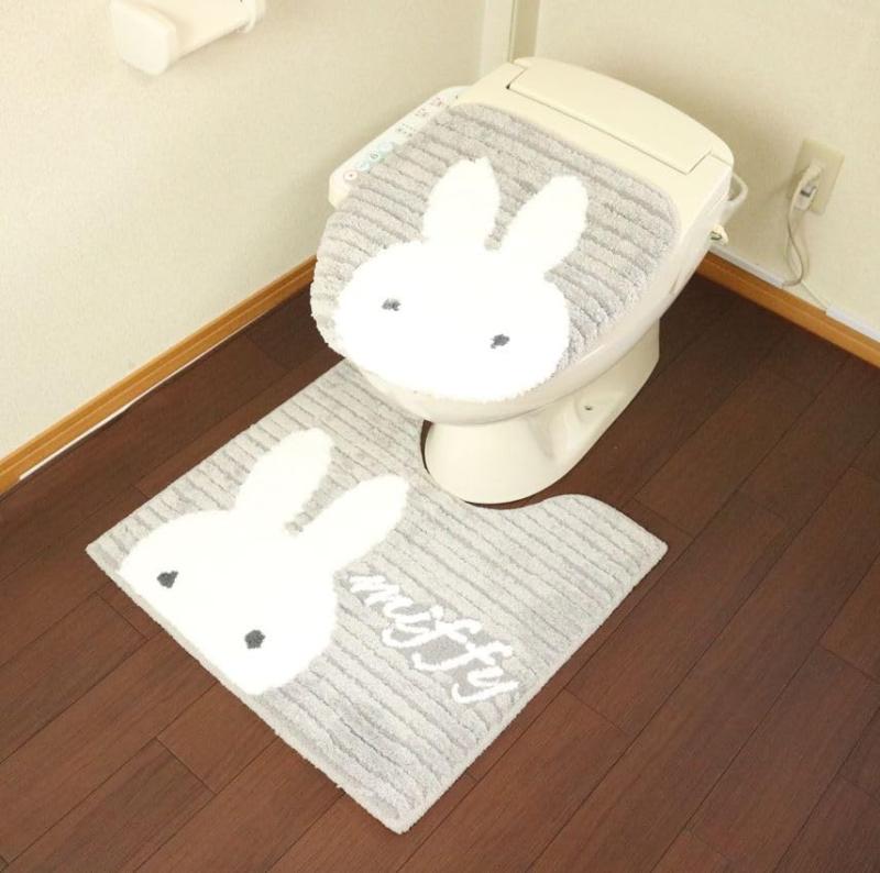 ミッフィー トイレマット 2点 セット グレー トイレマット 58×60cm 兼用フタカバー トイレタリー 2点セット センコー プリーマミッフィー トイレカバーセット 吸着タイプ キャラクターグッズ