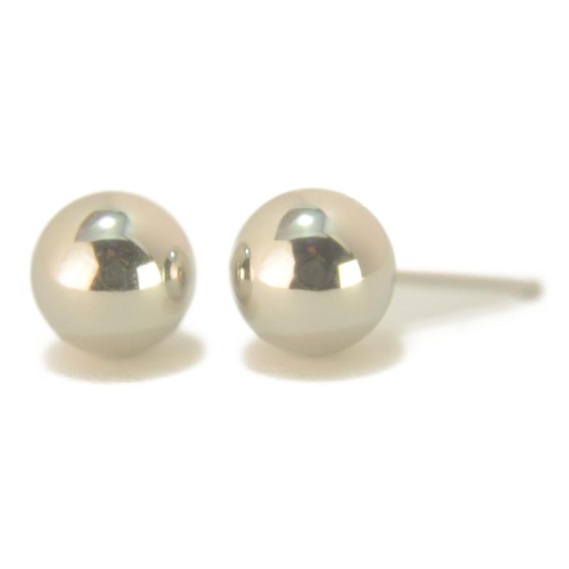 【プラチナピアス】 丸玉ピアス 7mm ボールピアス 日本製 シンプル 小ぶり PT900 1ペア両耳販売 プレゼント ギフト ニッケルフリー yokomountain｜暮らし堂ショップ