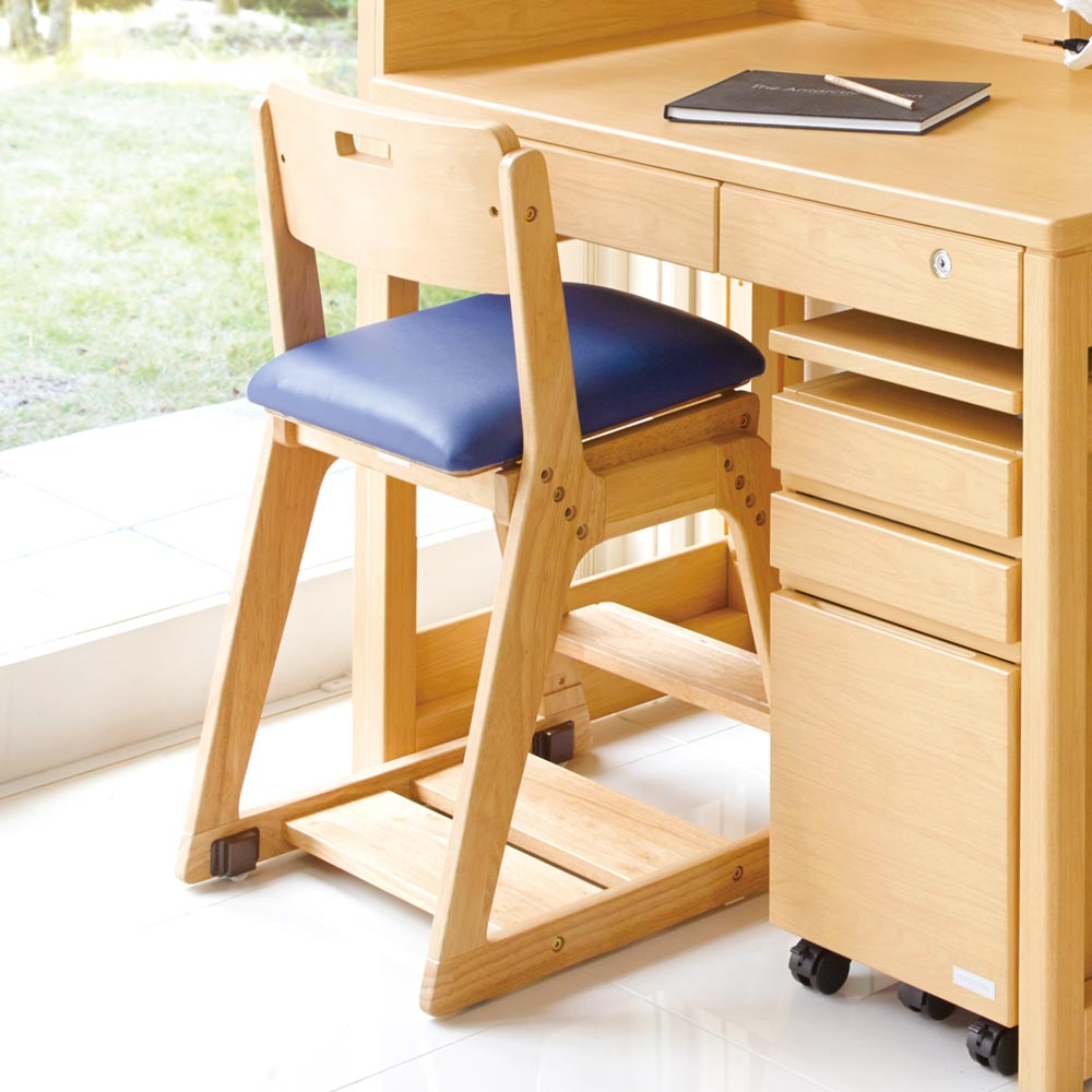 楽天市場】【文具プレゼント!】 木製チェア 2026年 くろがね 学習