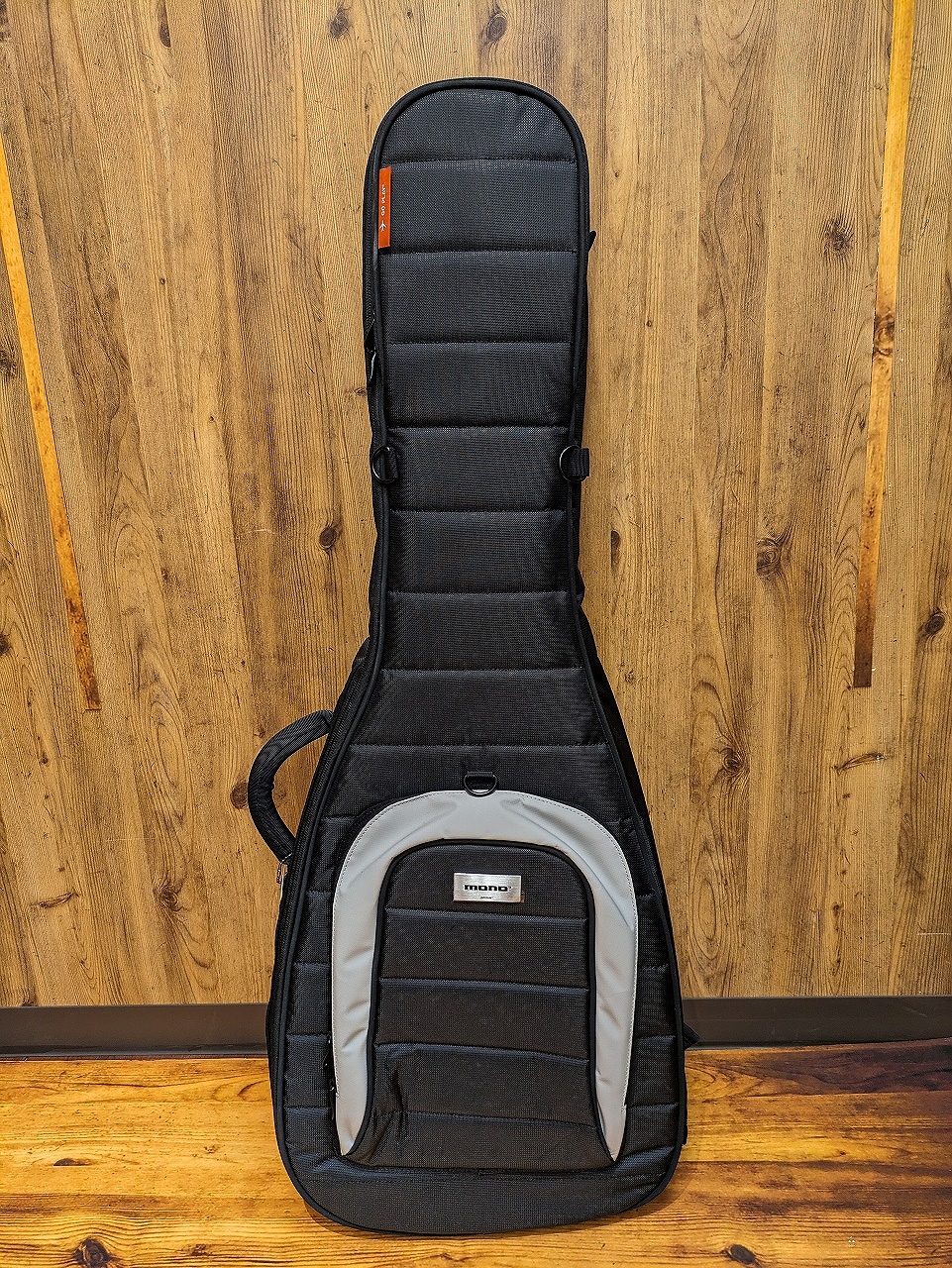 MONO M80 EG-BLK Classic Electric Guitar Case Black 【エレキギター用ギグバッグ】 【MONOシリーズ上位の収納容量！】 【横浜店アクセサリーフロア在庫品】 27,170円