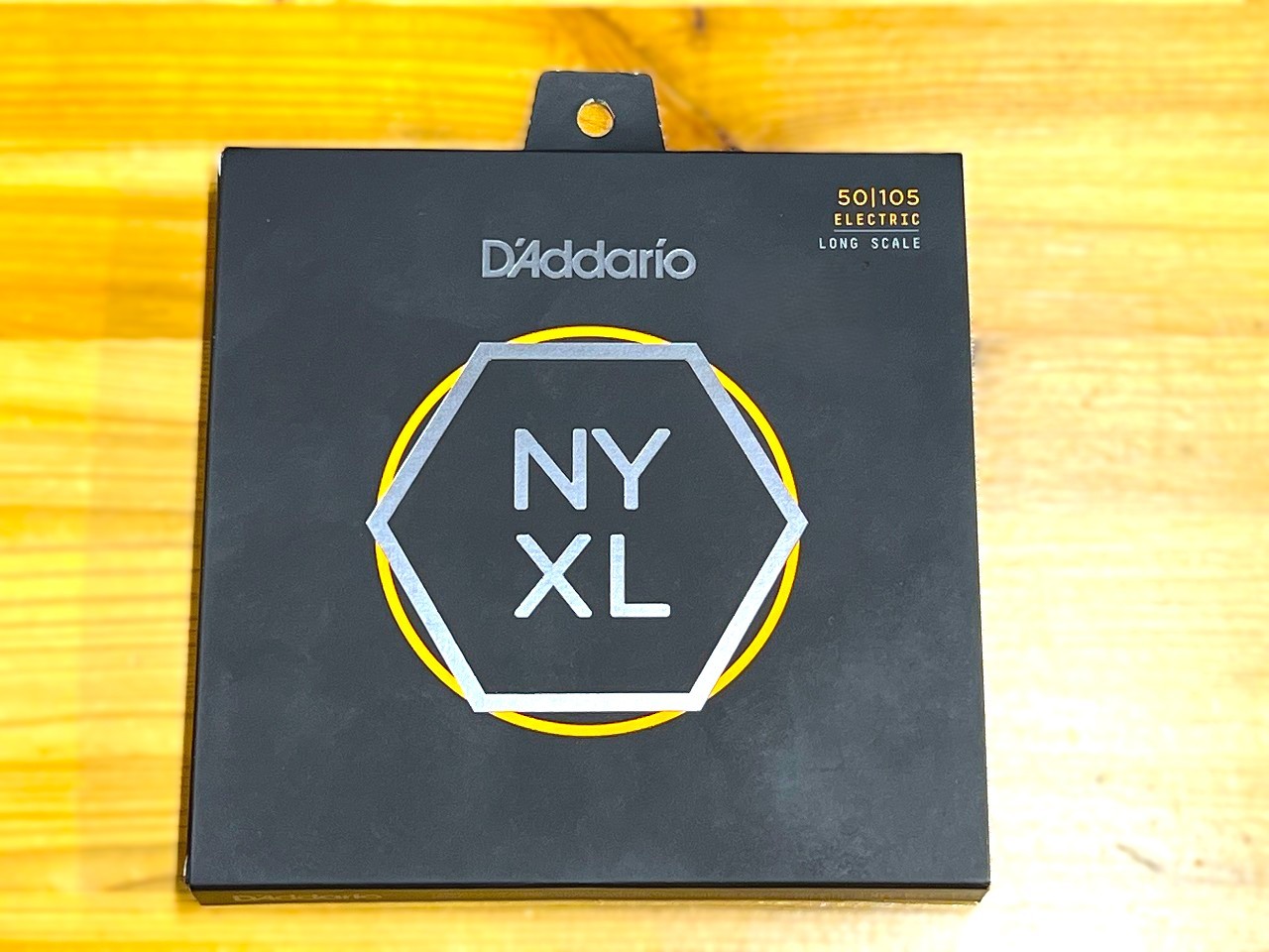 D'Addario NYXL50105 MEDIUM, LONG (.050 - .105) 【エレキベース弦】【ゆうパケット】 【横浜店アクセサリーフロア在庫品】