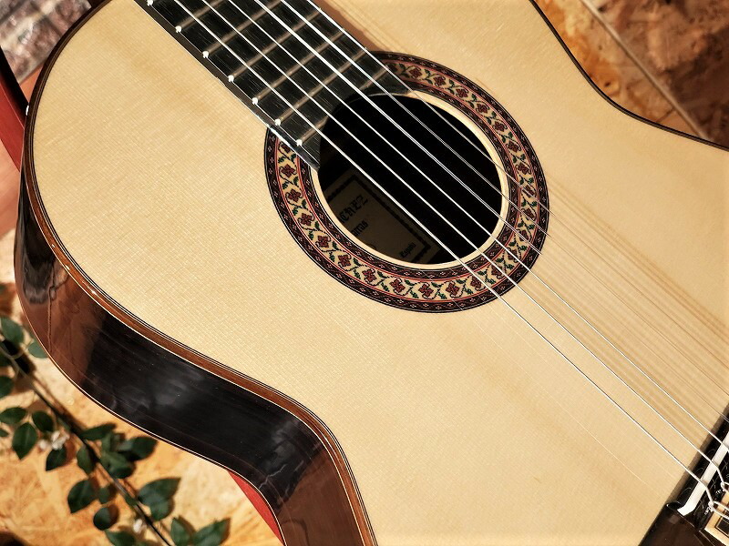 Sanchez Profesor 4 サンチェス 本場スペイン製ギター Sanchez Profesor 4 松 アントニオ 総単板 高品質 Nagoya 楽器 音響機器 Classical Nagoya ギター クラシックギター 送料無料 ローズウッド Antonio クロサワ楽器60周年記念shop