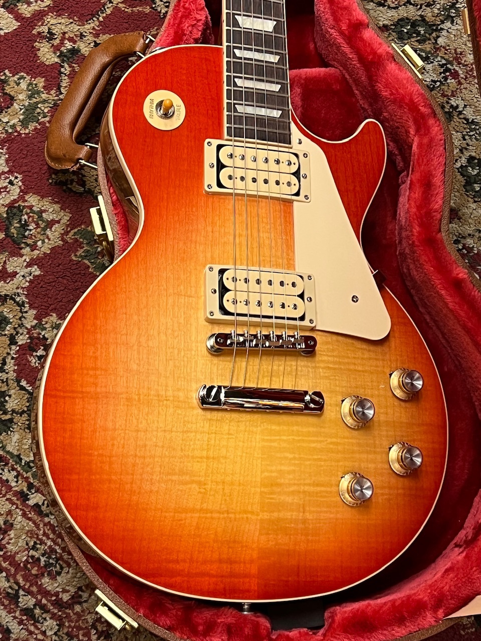 ★ビンテージ 70th ELK レスポール サンバースト 電気系OK 楽天市場】Gibson Les Paul '70s Deluxe -'70s Cherry Sunburst