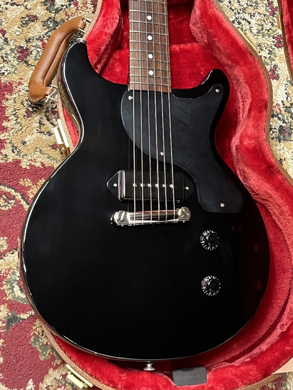 Gibson【NEW】Les Paul Junior Double Cut Ebony #218150304 [3.33kg] [送料込][送料込] [G-CLUB TOKYO]｜クロサワ楽器65周年記念SHOP