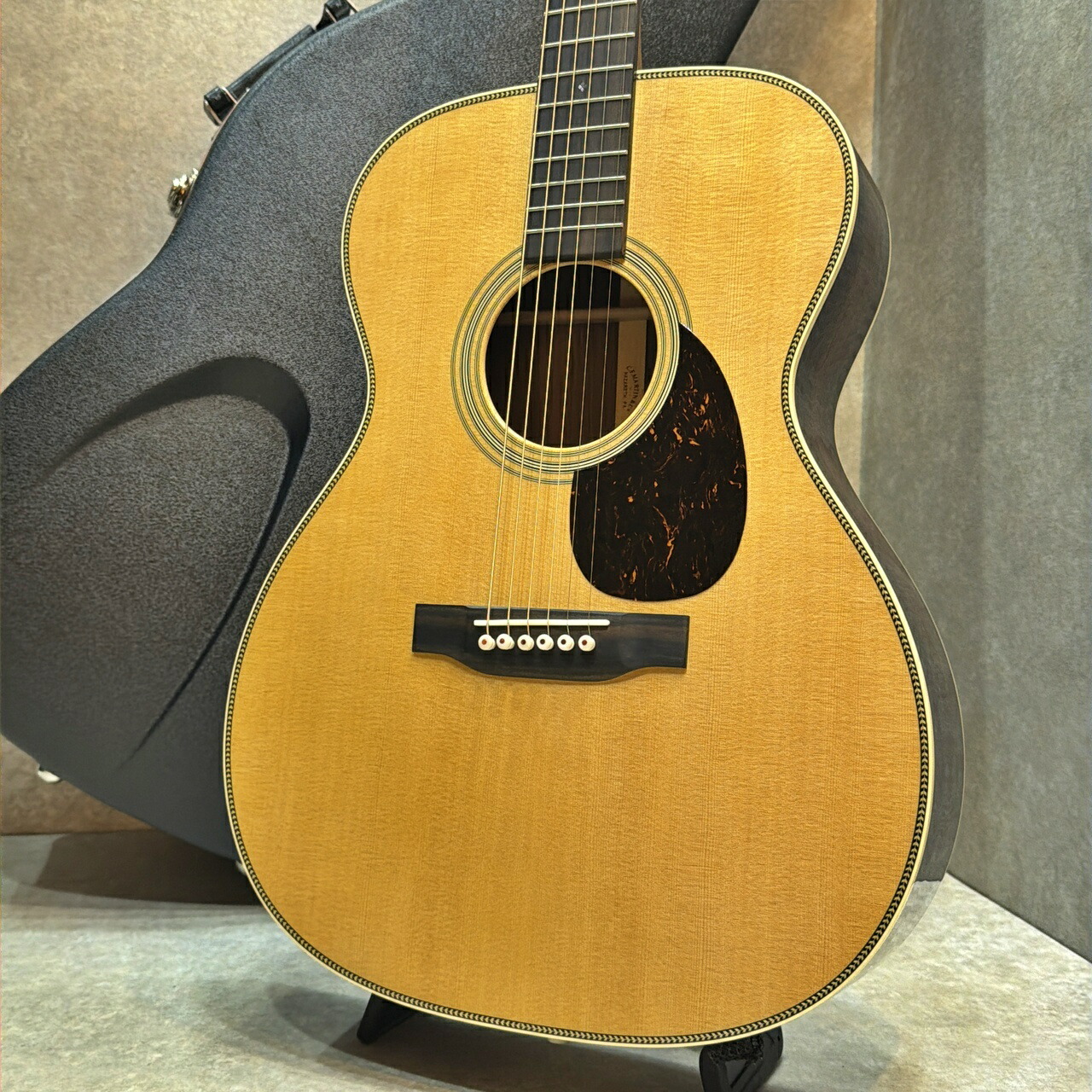 【試奏動画あり】Martin OM-28 Standard #3008553【音像明瞭・サウンドバランス良好】【当店限定特典付き】【送料当社負担】【池袋店在庫品】