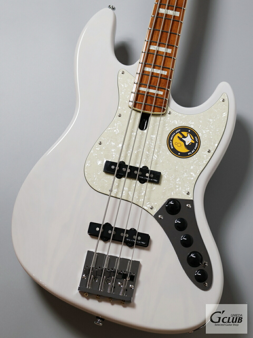 Sire V8 4st -White Blonde- 【4.36kg】【G-CLUB UMEDAベースフロア】|クロサワ楽器65周年記念SHOP