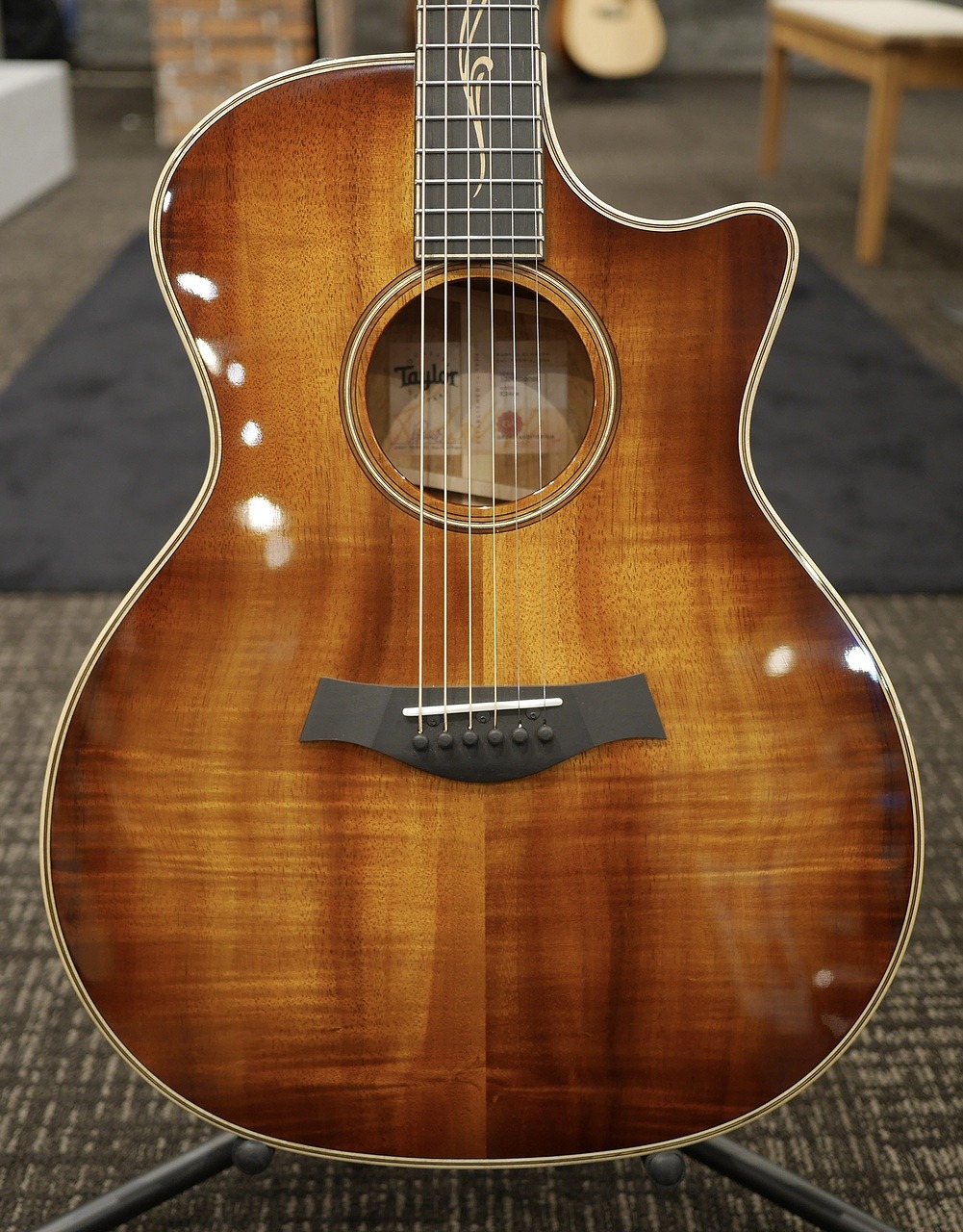 Taylor K24ce V-Class #1209222098【虎目◎】【追従性良好個体】【福岡ミーナ天神店】|クロサワ楽器65周年記念SHOP