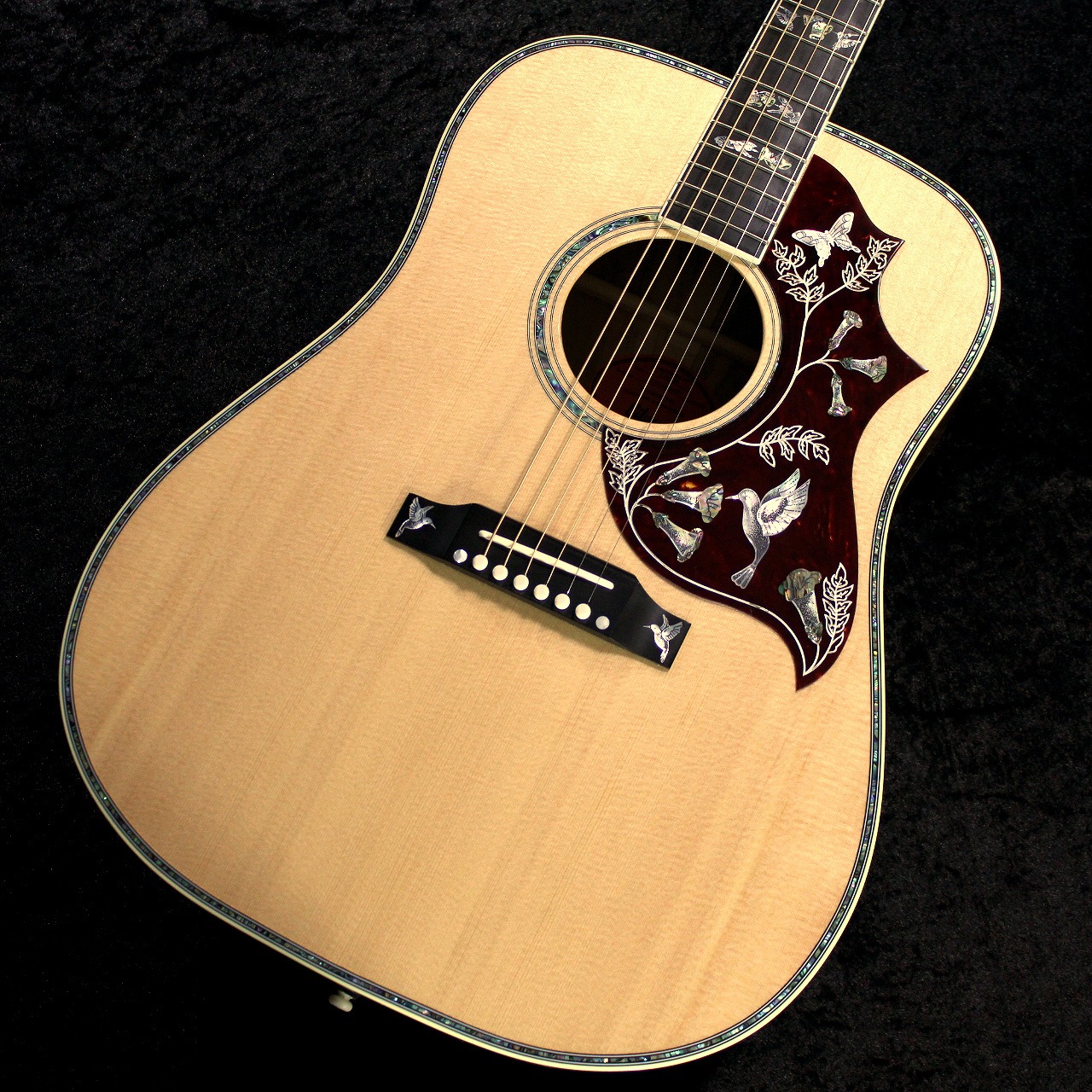 Gibson Custom Shop 【カスタムショップ】【サイドバックコア】【サップ有個体】【煌びやかなサウンド】Hummingbird Custom 【福岡ミーナ天神店】｜クロサワ楽器65周年記念SHOP