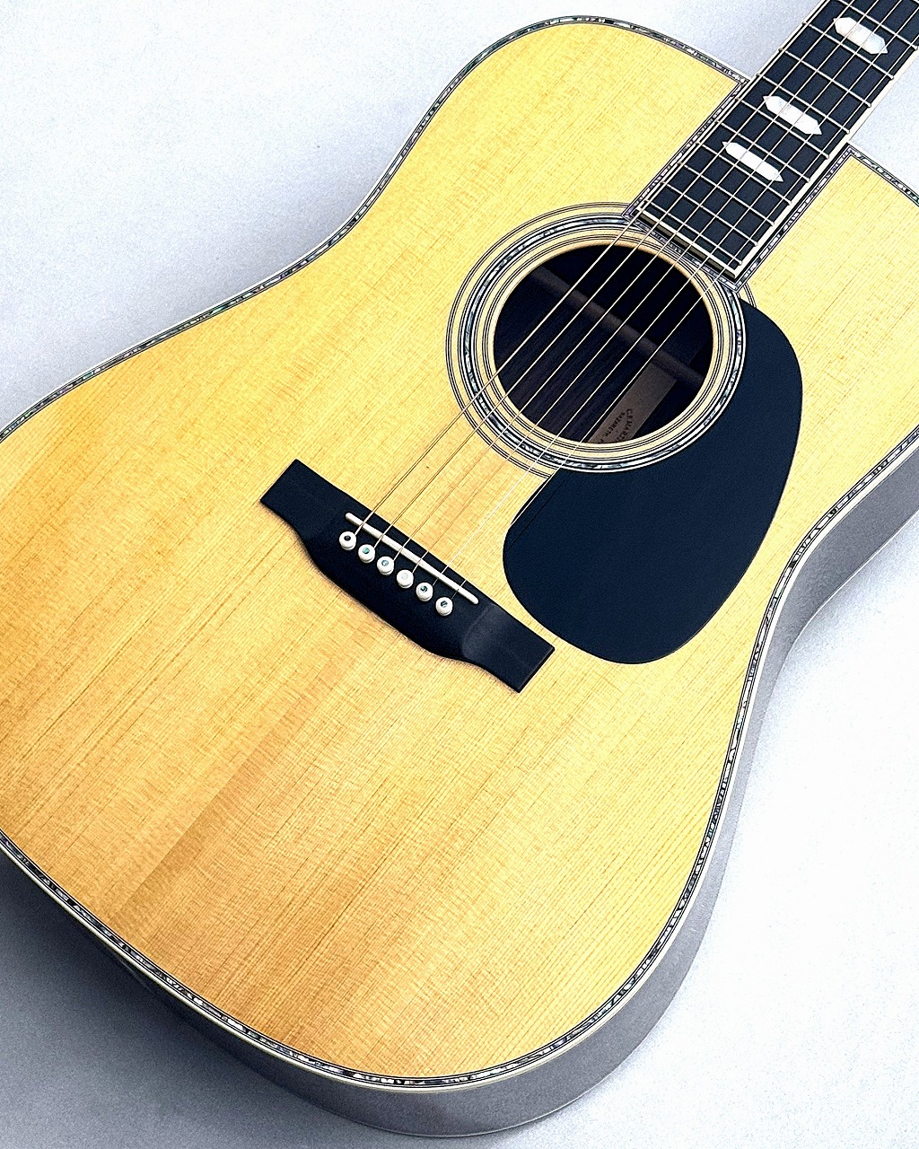 Martin Custom Shop 【ワンストロークで圧倒される響き】 Custom Shop D-45 1968 Inspired #2970291 【当社限定10本】【48回無金利】【G-CLUB SHIBUYA】｜クロサワ楽器65周年記念SHOP