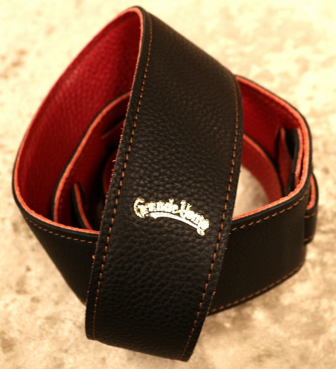 Grande uomo G-Standard "Narrow" Black/ Mahogany Red #1【革職人による高級ストラップ】【柔らかい質感】【G-CLUB TOKYO】｜クロサワ楽器65周年記念SHOP 18,469円