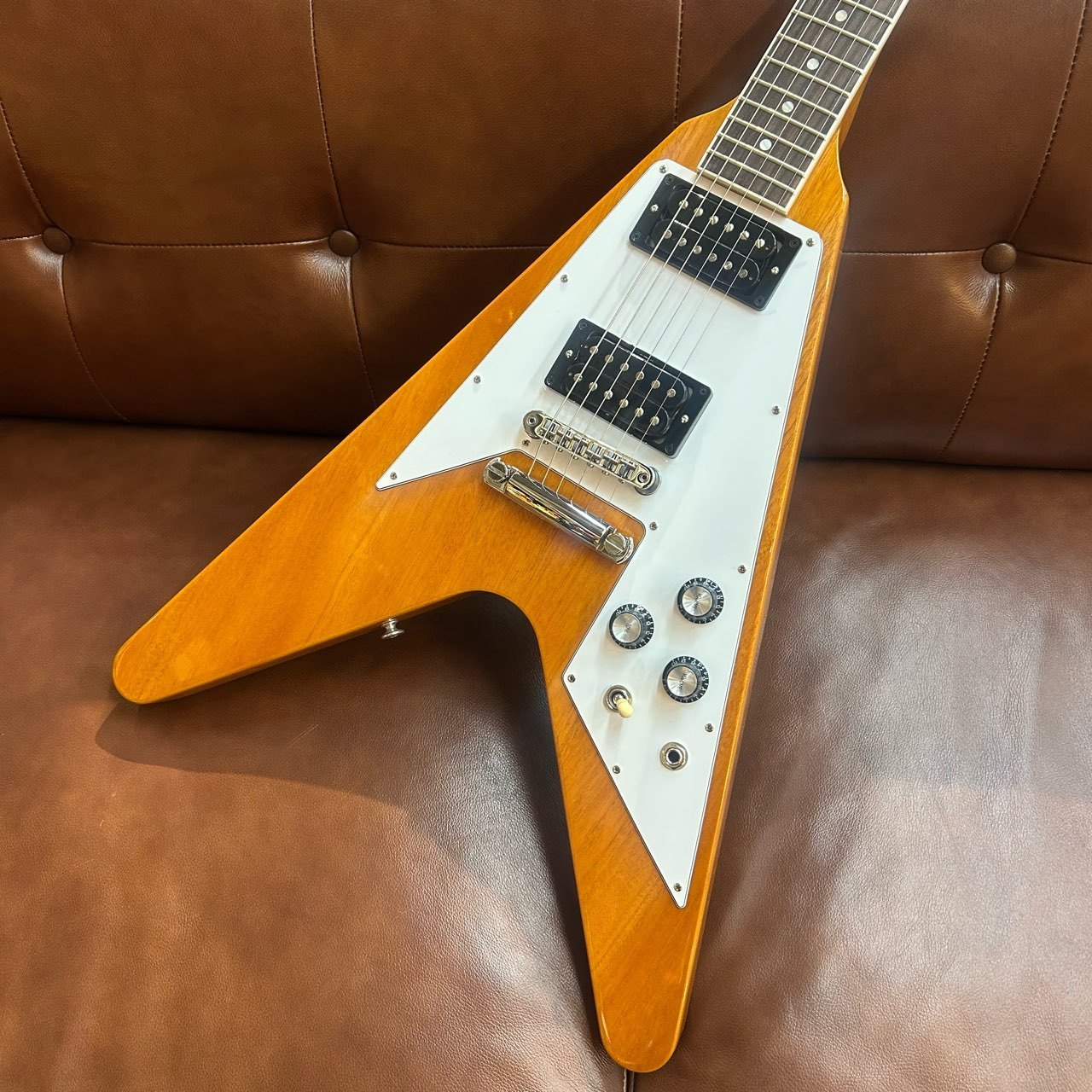 楽天市場】Gibson 70s Flying V (Classic White) 【 ギブソン FV