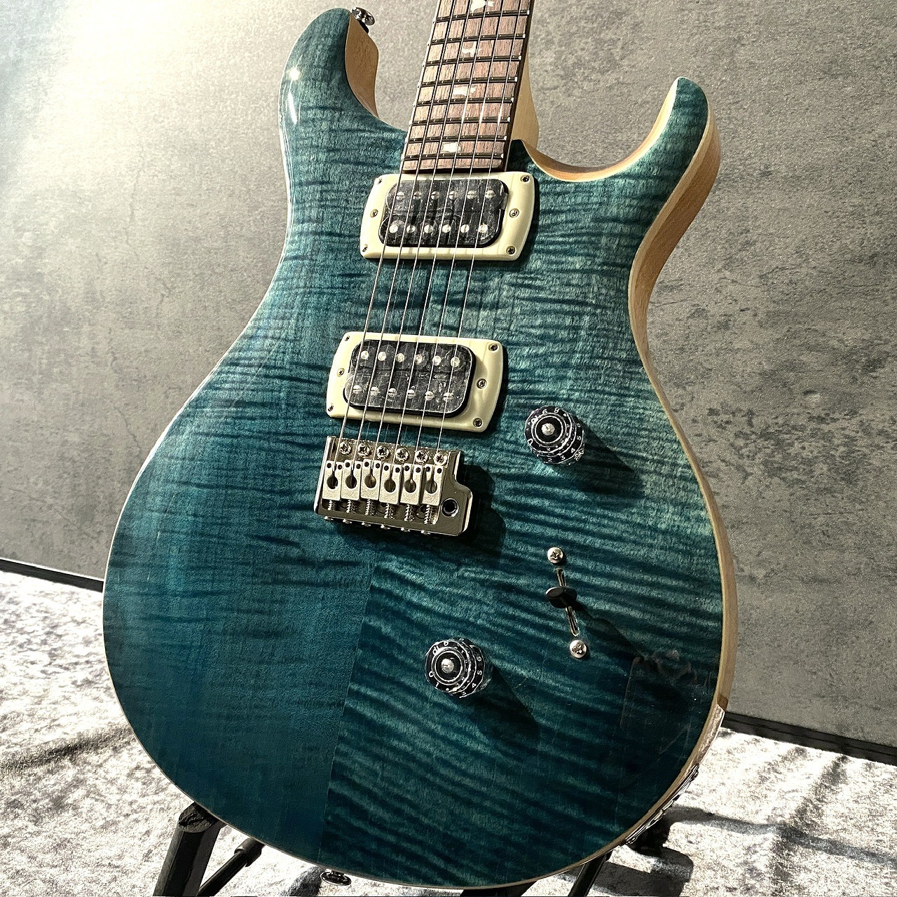 Paul Reed Smith(PRS) 【左右で異なるキャラクターの杢目が◎!】SE Custom24 -Slate Bule- #H064735【3.33kg】【2025年製】【池袋店】｜クロサワ楽器65周年記念SHOP